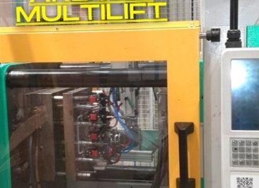 plastic manufacturing machine